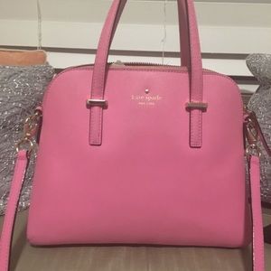 Pink Cedar street Maise